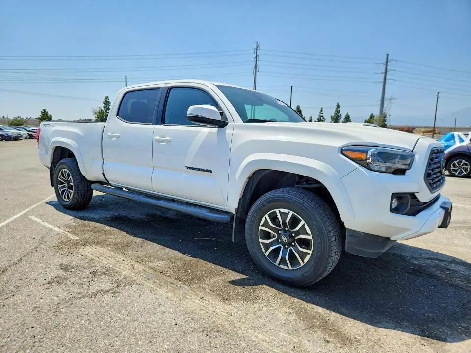 2023 TOYOTA TACOMA TRD SPORT  