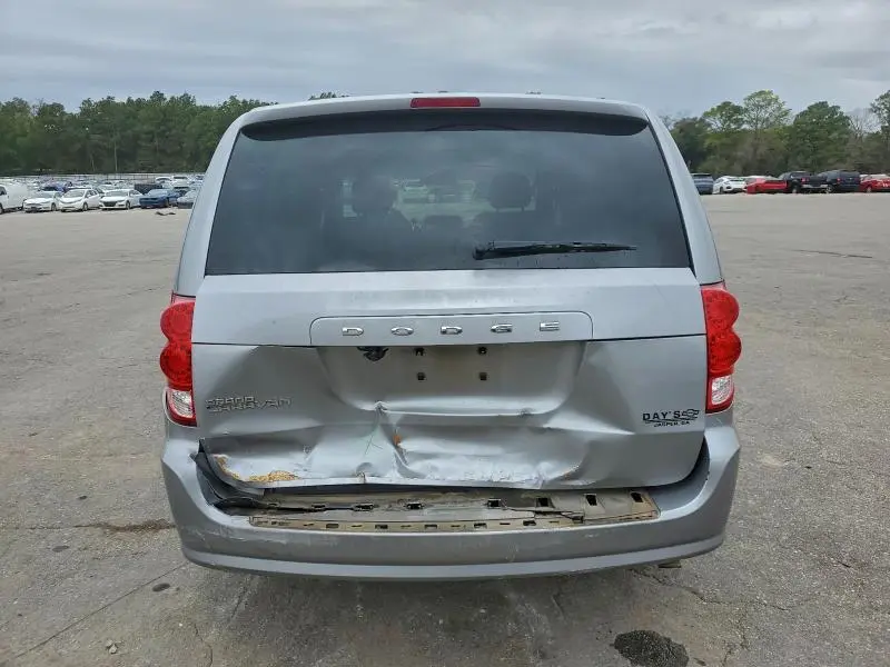 2017 DODGE GRAND CARAVAN SE  