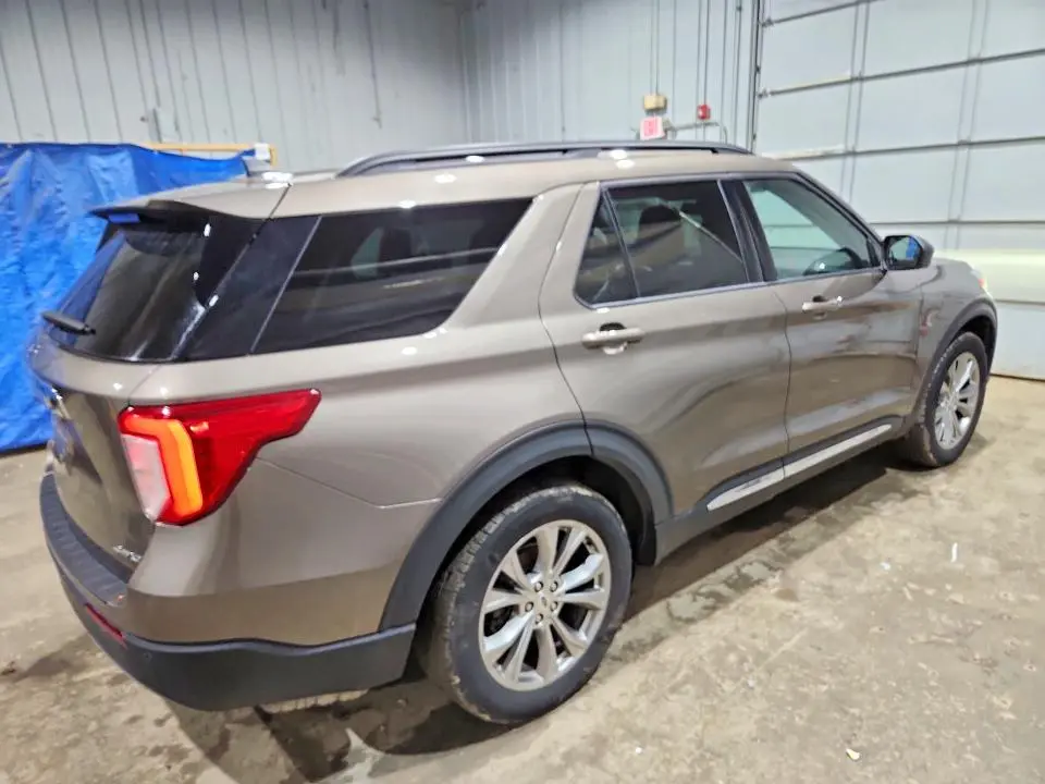 2021 FORD EXPLORER XLT  
