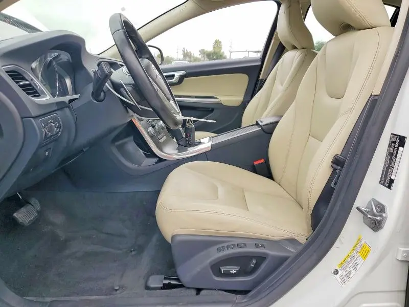 2016 VOLVO S60 PREMIER  