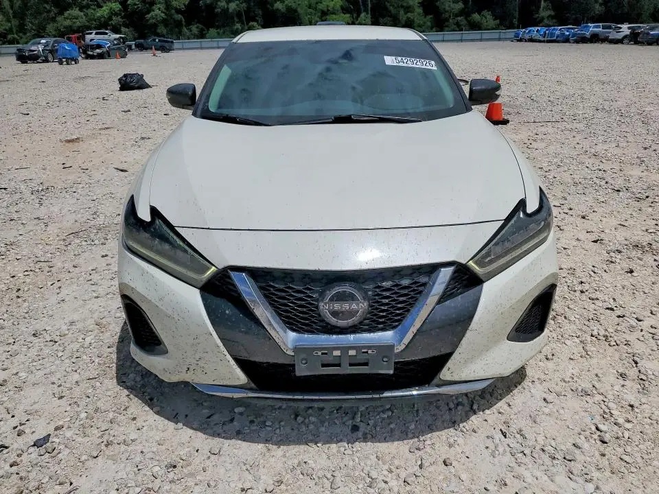 2023 NISSAN MAXIMA SV  