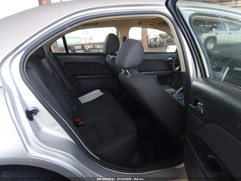 2011 FORD FUSION SE