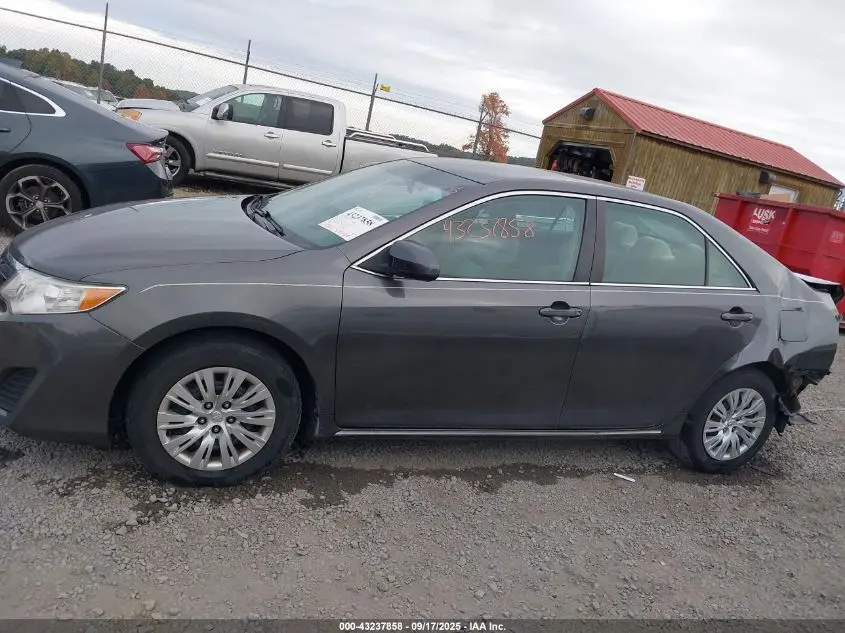 2013 TOYOTA CAMRY LE