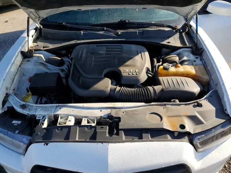 2014 DODGE CHARGER SE  