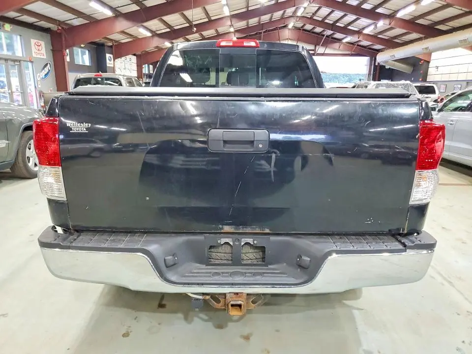2011 TOYOTA TUNDRA DOUBLE CAB SR5  