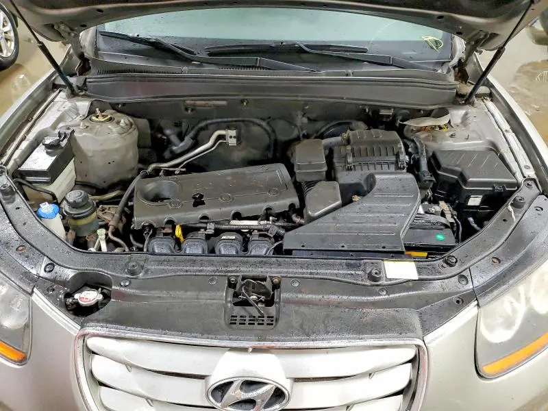 2011 HYUNDAI SANTA FE GLS  