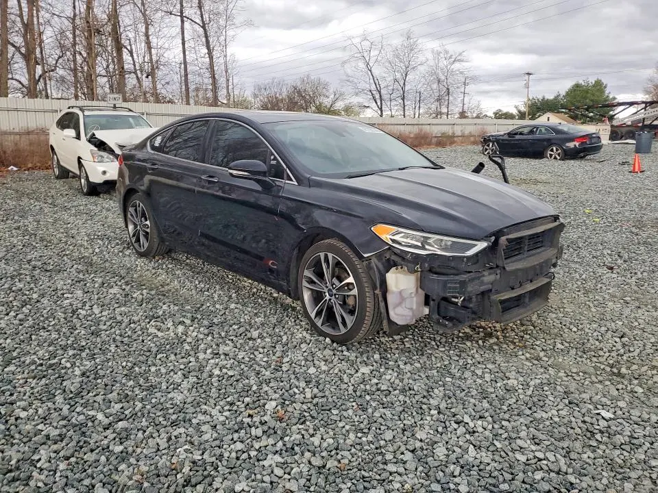 2020 FORD FUSION TITANIUM  