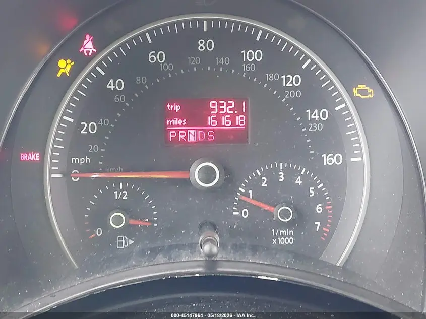 2010 VOLKSWAGEN NEW BEETLE 2.5L FINAL EDITION