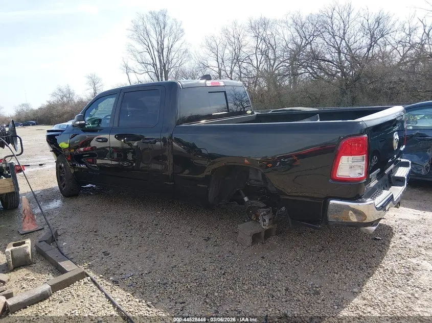 2022 RAM 1500 BIG HORN  4X4 6'4 BOX