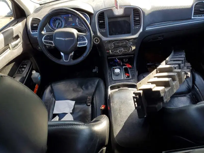 2017 CHRYSLER 300 LIMITED  