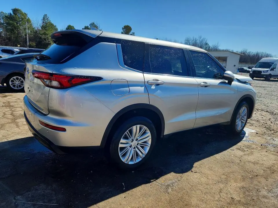 2024 MITSUBISHI OUTLANDER ES  