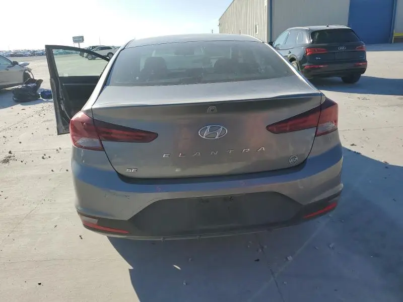 2020 HYUNDAI ELANTRA SE  