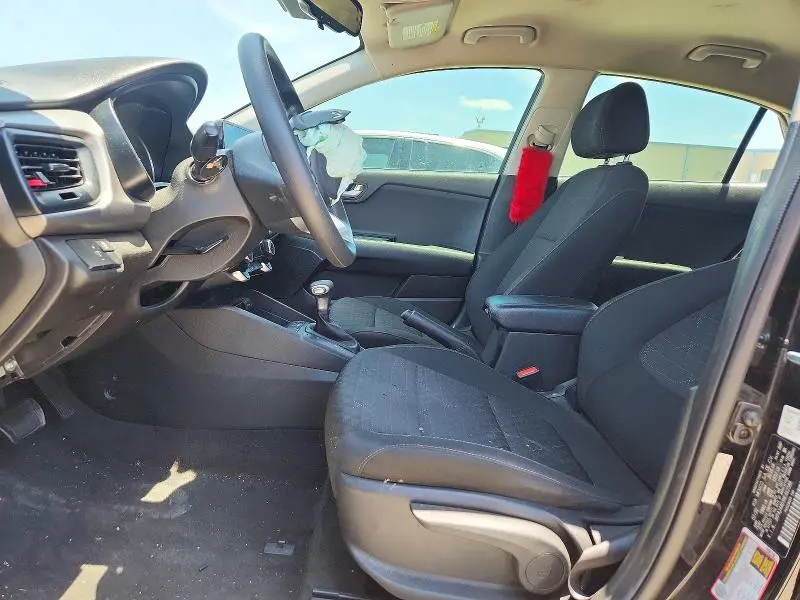 2022 KIA RIO S  
