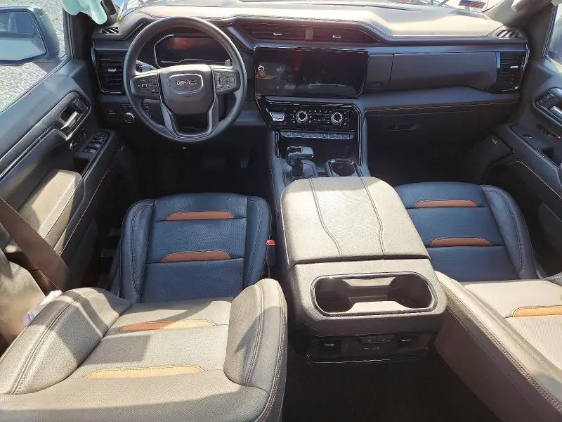 2025 GMC SIERRA K1500 AT4  