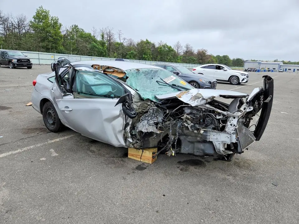 2011 TOYOTA COROLLA LE  