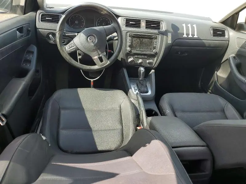 2012 VOLKSWAGEN JETTA SE  