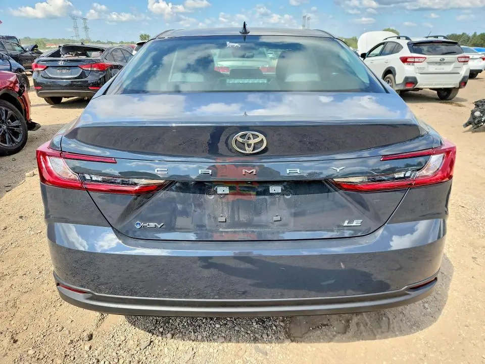 2026 TOYOTA CAMRY LE  