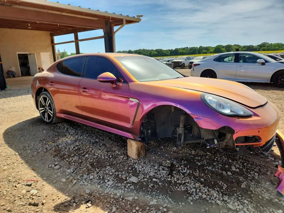 2013 PORSCHE PANAMERA 2  