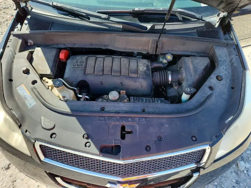 2011 CHEVROLET TRAVERSE LT  