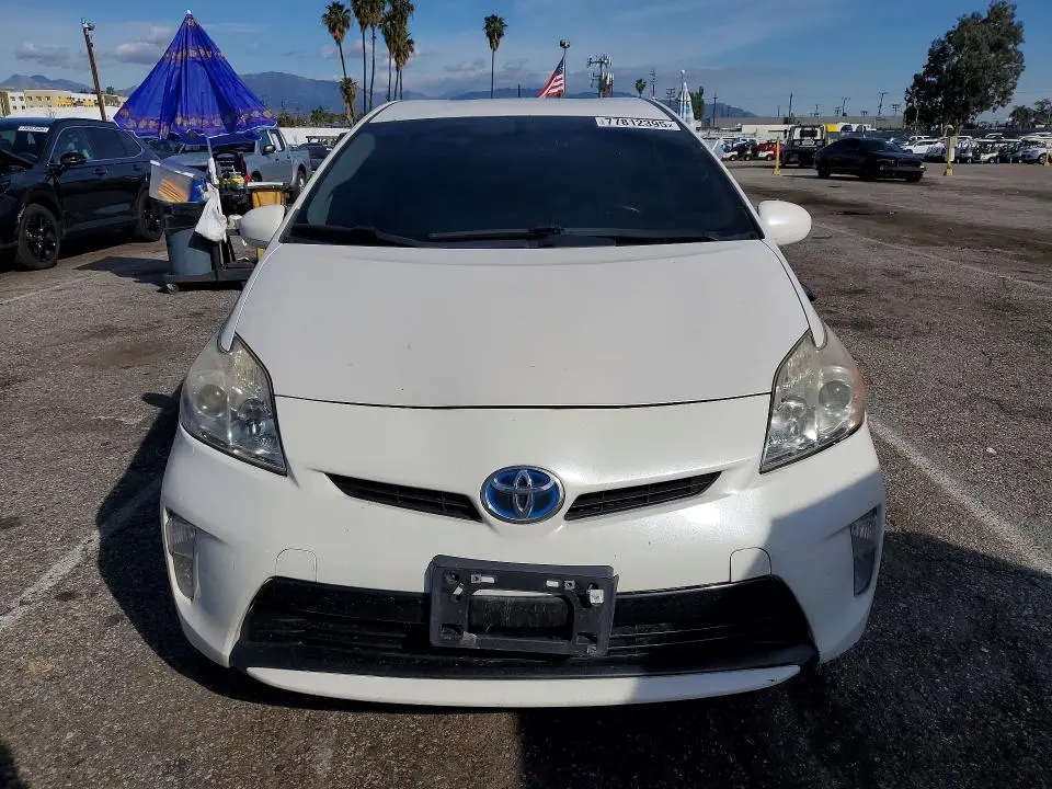 2014 TOYOTA PRIUS   