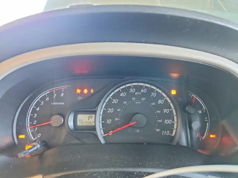 2014 TOYOTA SIENNA LE  