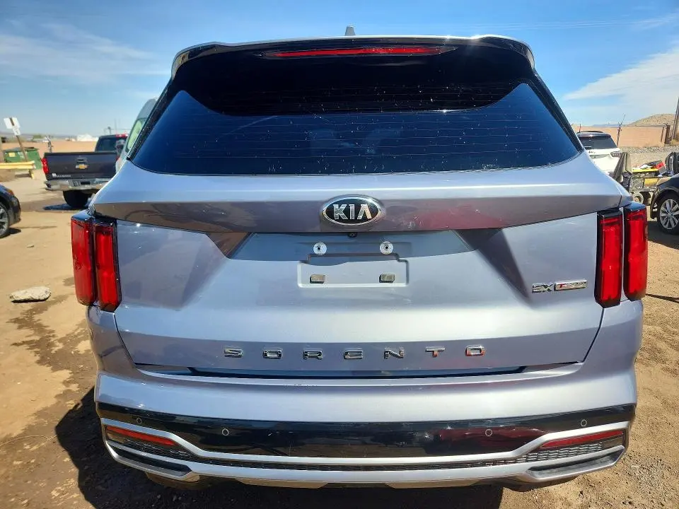 2021 KIA SORENTO SX  