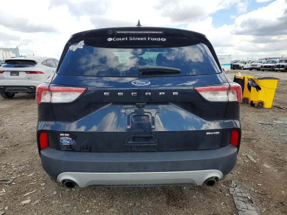 2021 FORD ESCAPE SE  