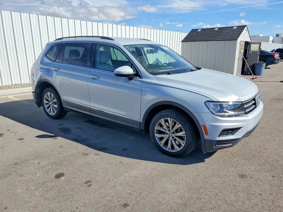 2018 VOLKSWAGEN TIGUAN SE  