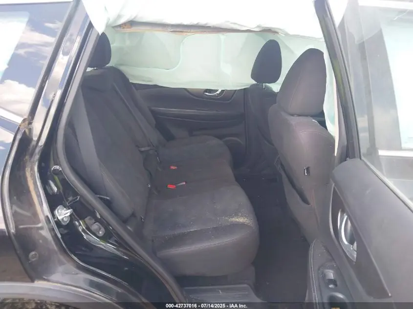 2015 NISSAN ROGUE S
