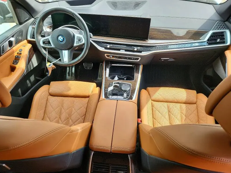 2024 BMW X5 XDRIVE50E  