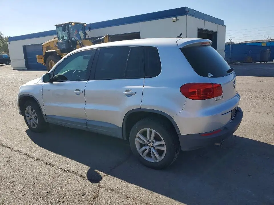 2014 VOLKSWAGEN TIGUAN S  