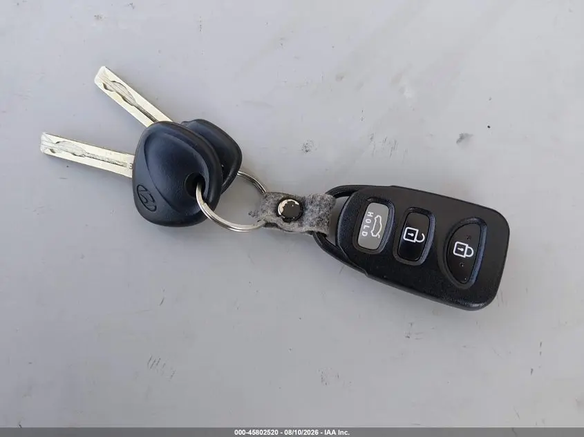 2013 HYUNDAI SONATA GLS