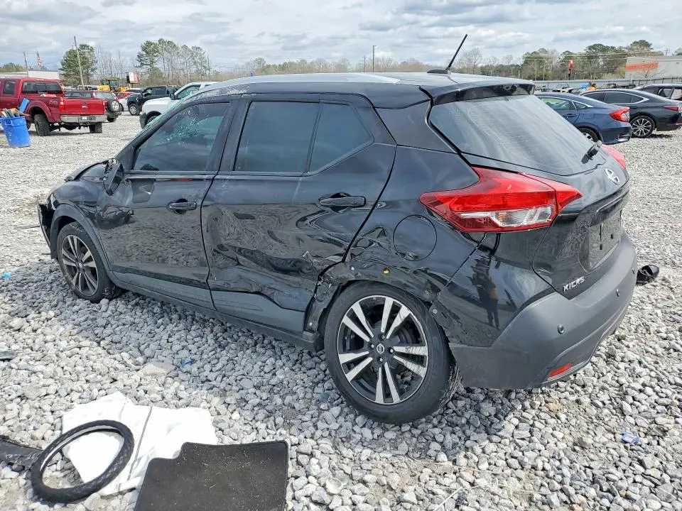 2020 NISSAN KICKS SV  
