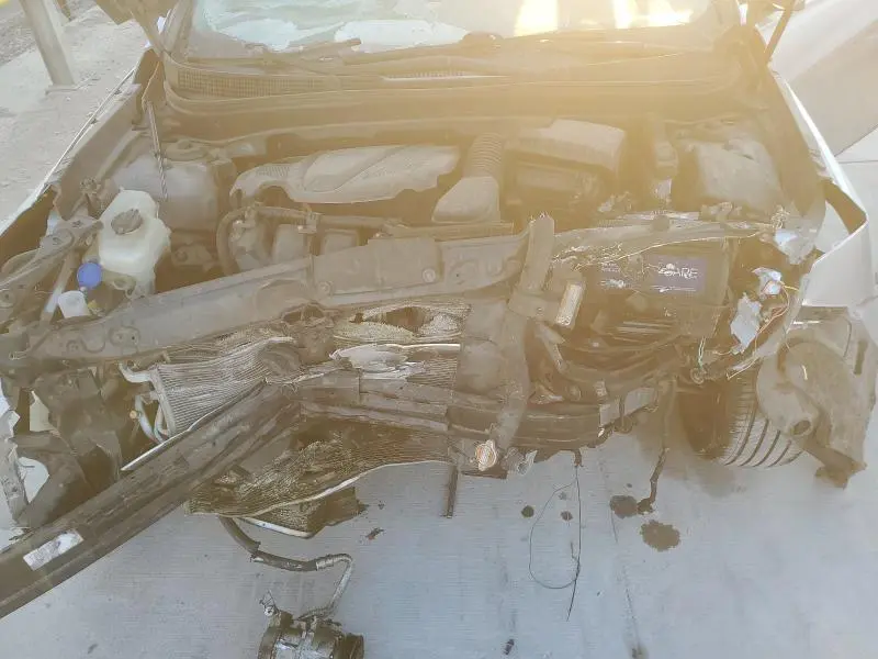 2011 HYUNDAI SONATA SE  