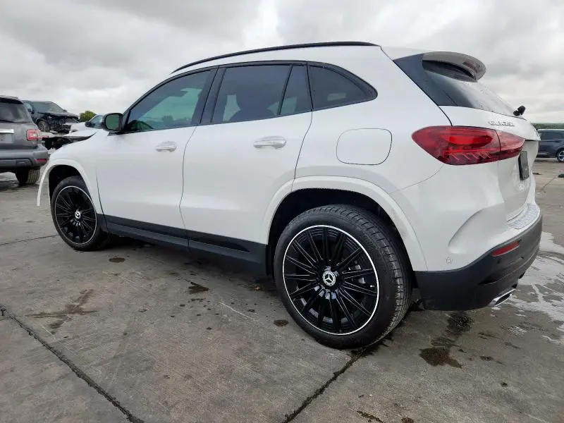 2025 MERCEDES-BENZ GLA 250  