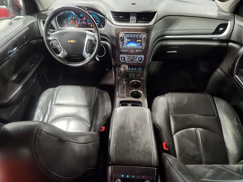 2015 CHEVROLET TRAVERSE LT  