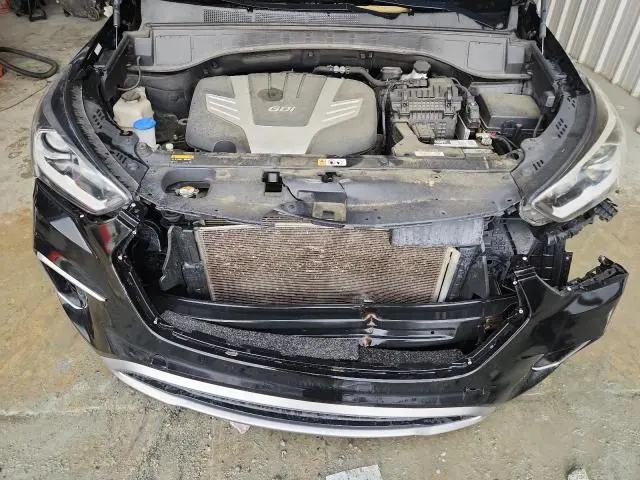 2017 HYUNDAI SANTA FE SE  