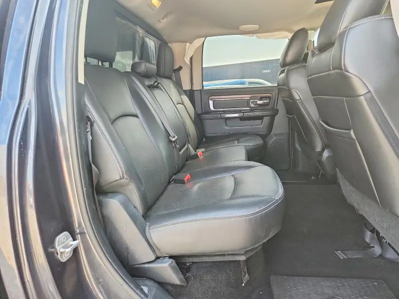 2015 RAM 1500 LARAMIE  