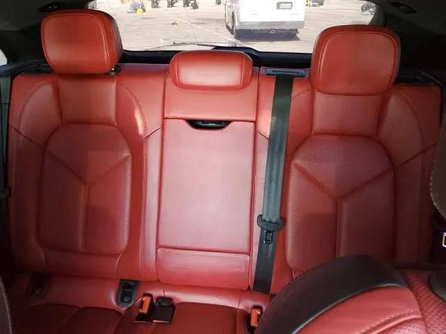 2018 PORSCHE MACAN S  