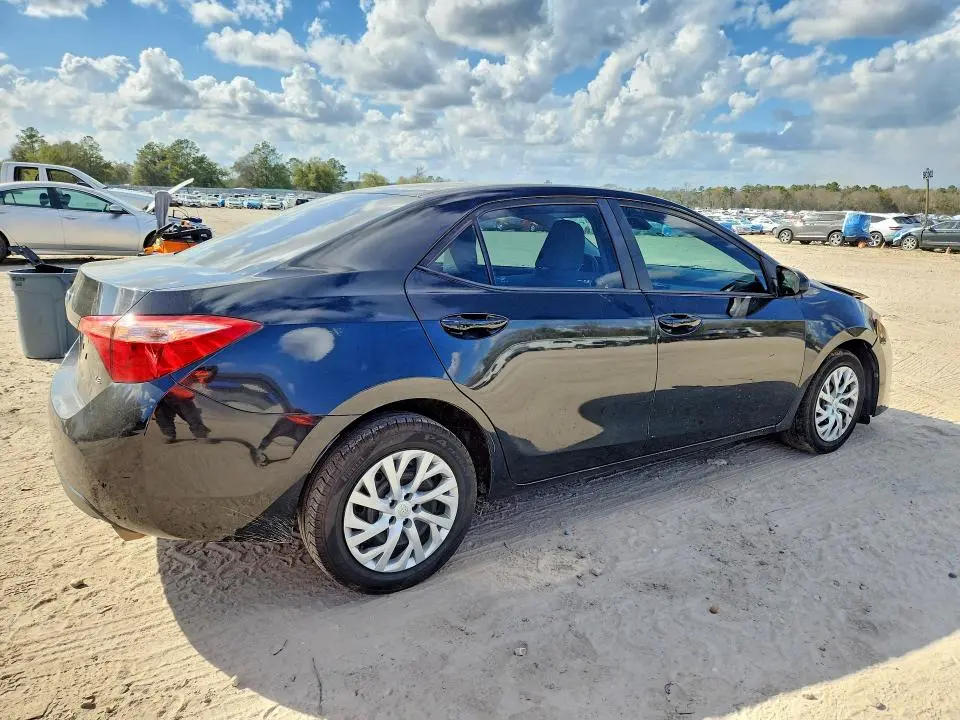 2019 TOYOTA COROLLA LE  