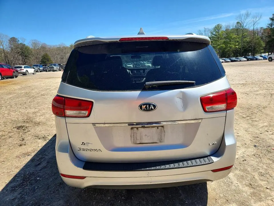 2015 KIA SEDONA LX  