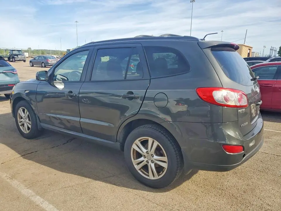 2010 HYUNDAI SANTA FE SE  