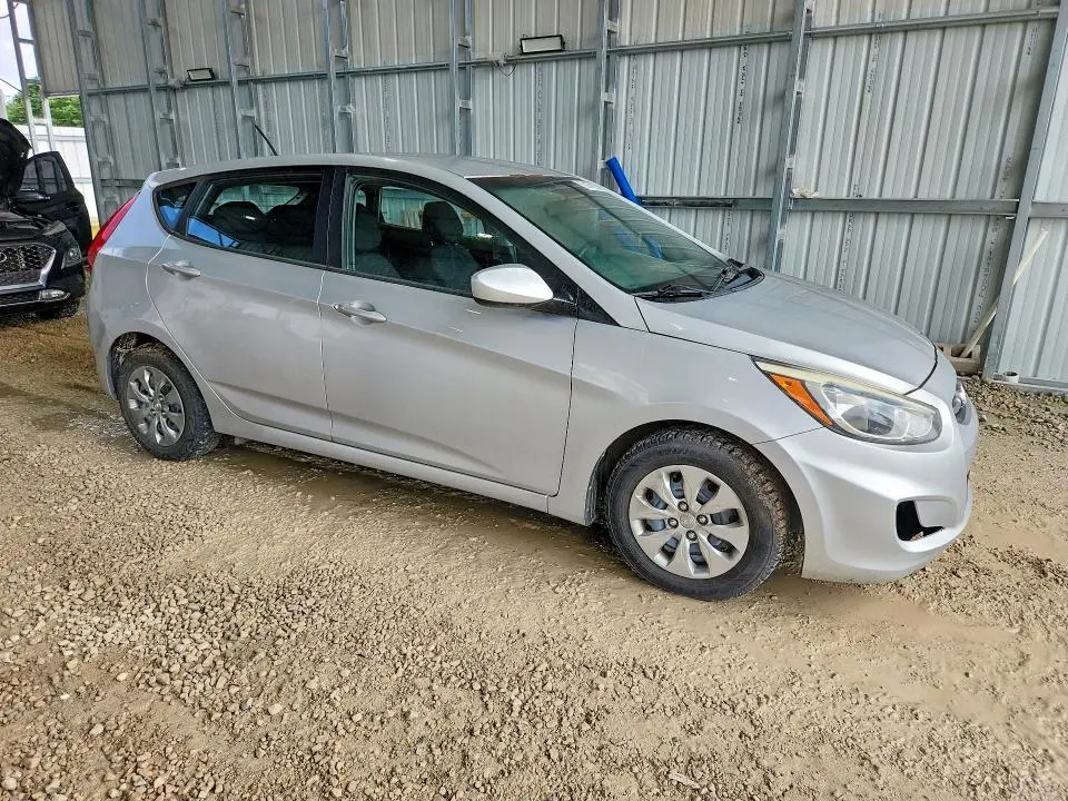 2015 HYUNDAI ACCENT GS  