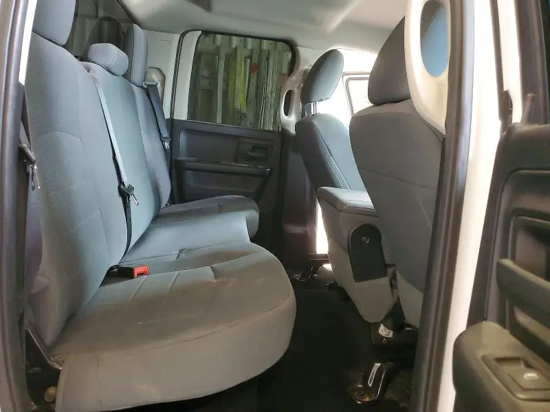 2016 RAM 1500 ST  