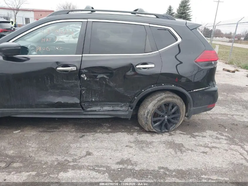 2017 NISSAN ROGUE SV