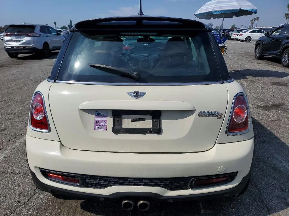 2013 MINI COOPER   