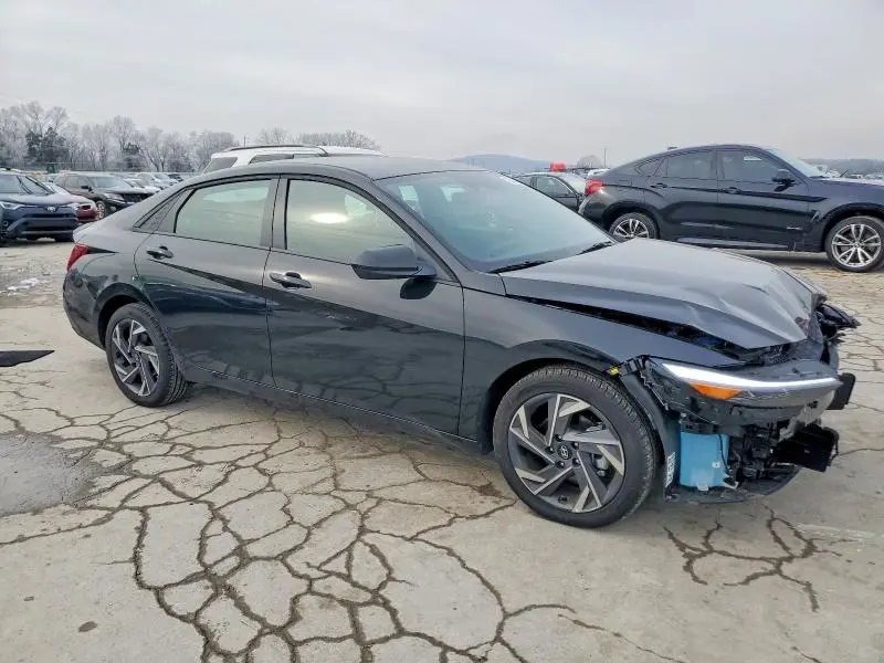 2025 HYUNDAI ELANTRA SEL SPORT  