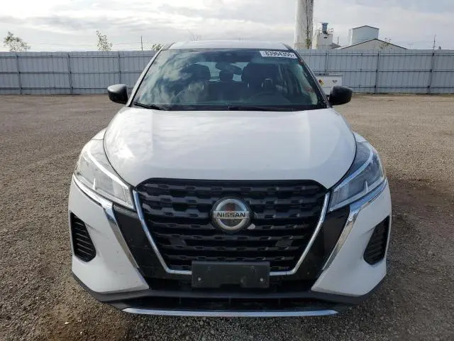 2021 NISSAN KICKS S  