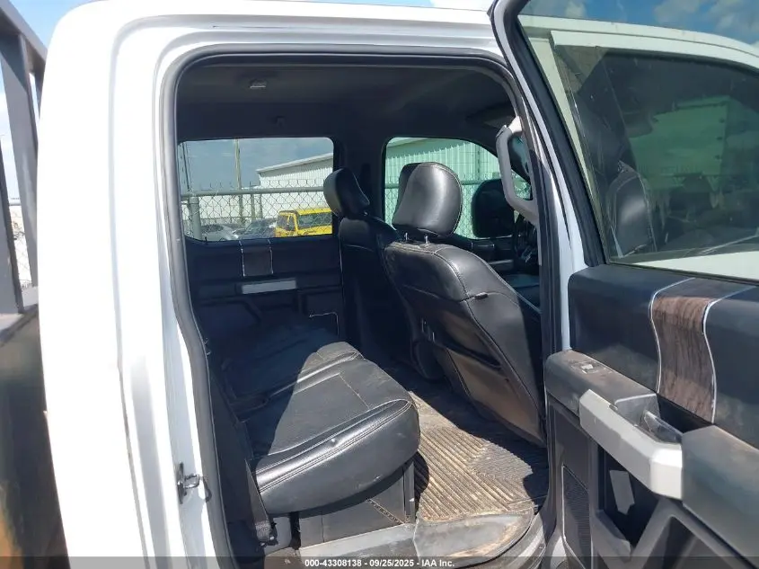 2017 FORD F-250 LARIAT