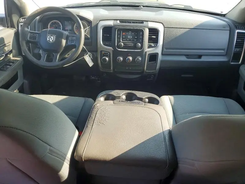 2017 RAM 1500 SLT  